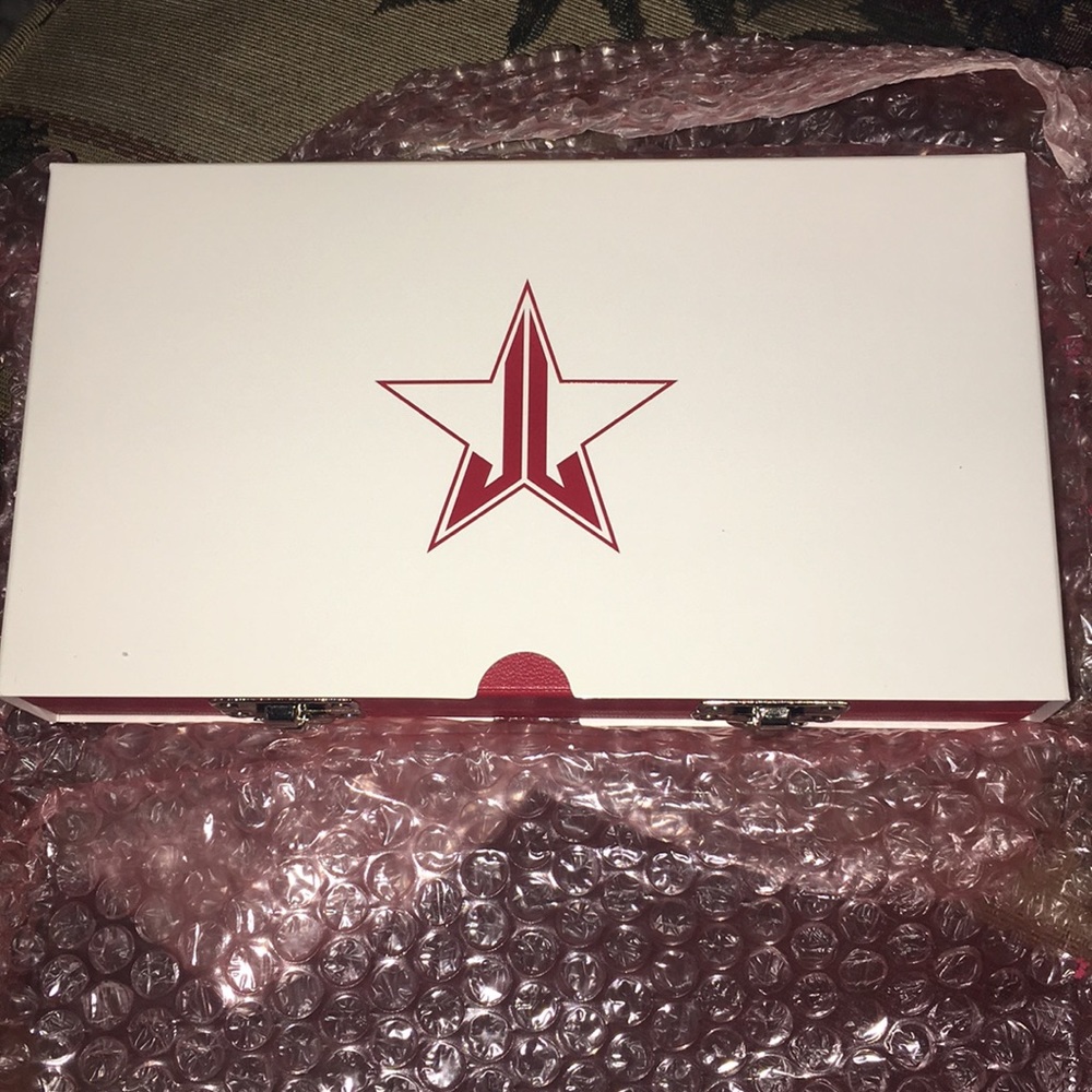 Never opened Blood Sugar palette! NWT